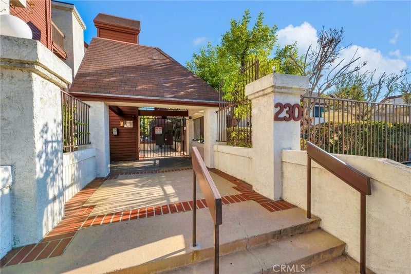 230 Bethany Road 211
