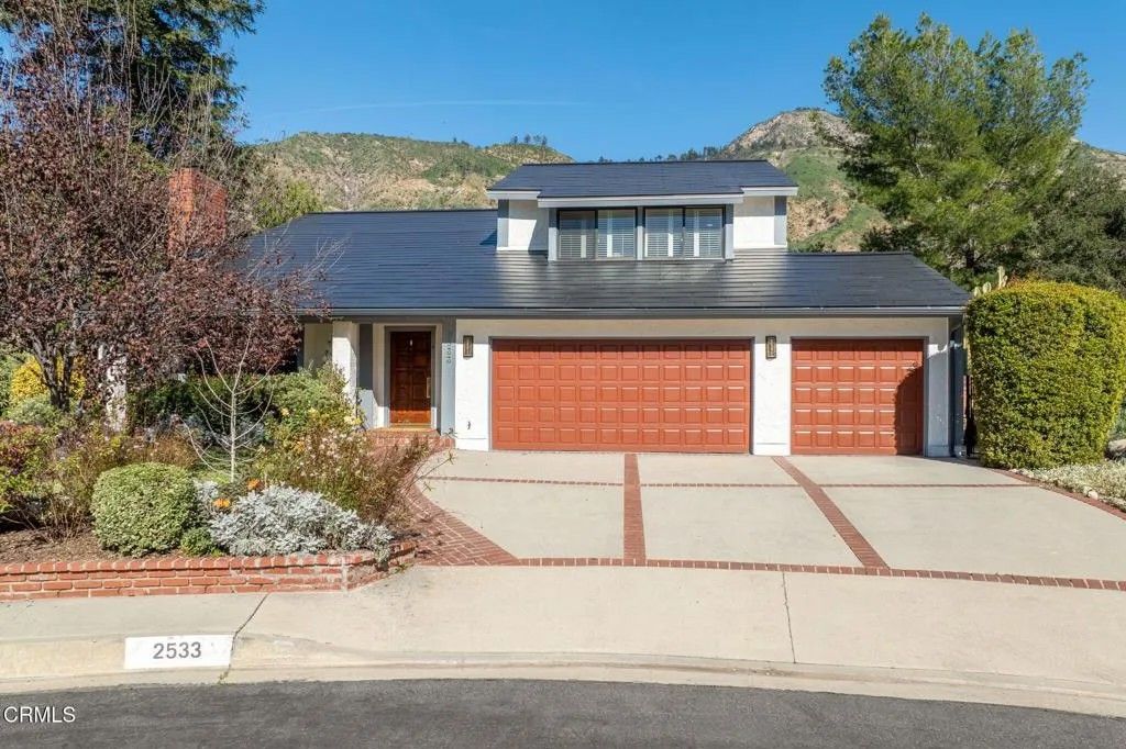 Photo of 2533 Canyon View Lane, Pasadena, CA 91107 (MLS # P1-25528)