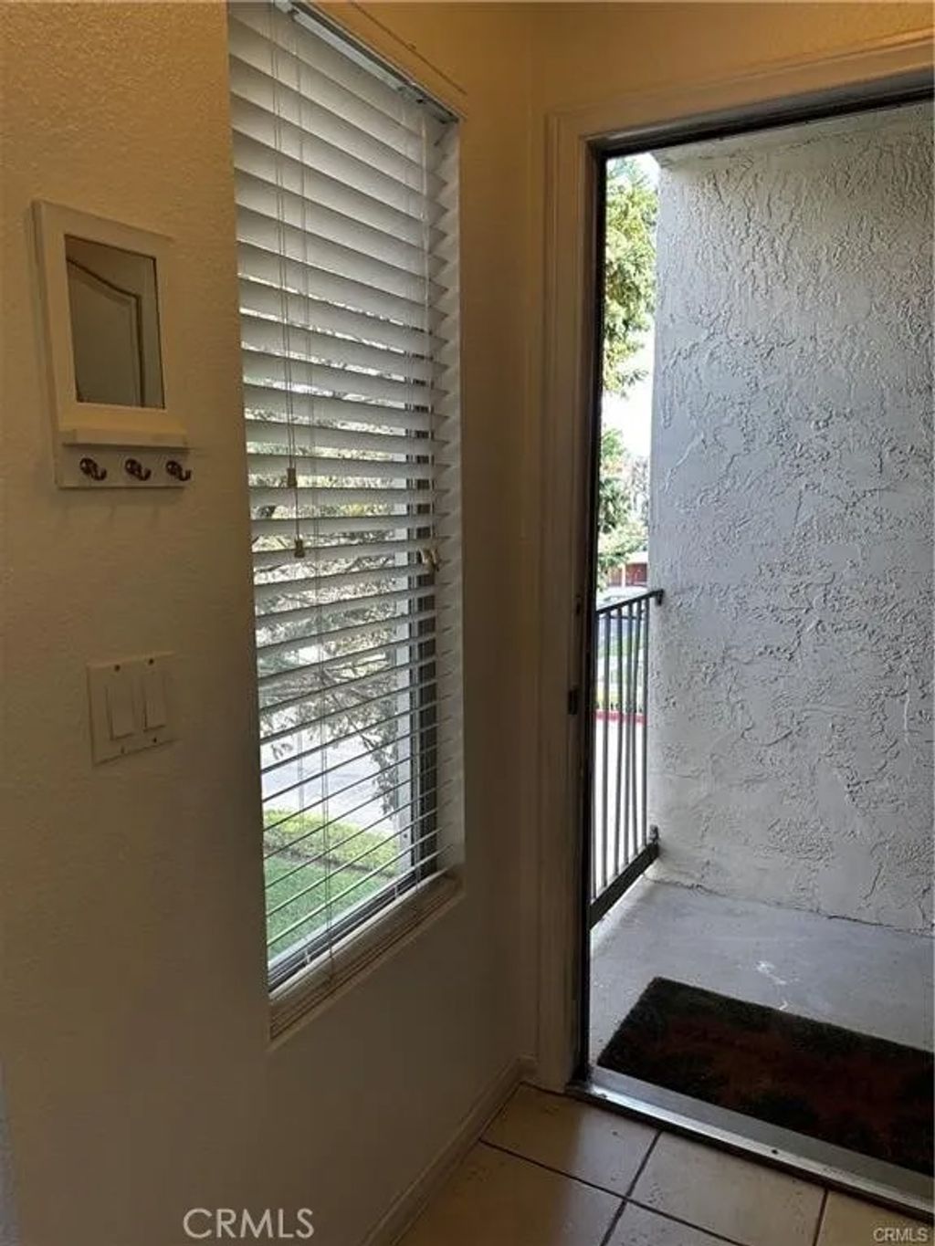 Photo of 432 Edgehill Ln, Oceanside, CA 92054 (MLS # OC26095972)