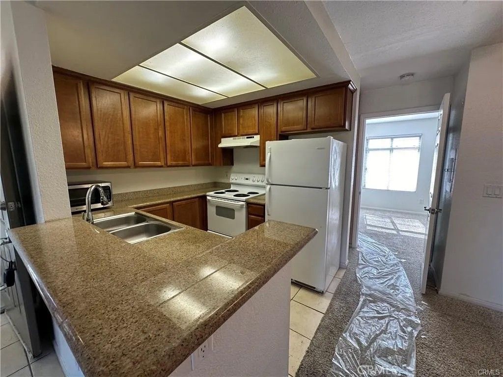 Photo of 432 Edgehill Ln, Oceanside, CA 92054 (MLS # OC26095972)