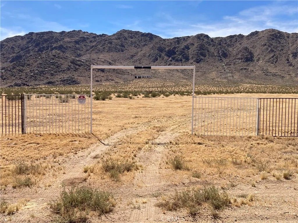 Photo of 0 Barstow Road, Lucerne Valley, CA 92358 (MLS # OC26084246)