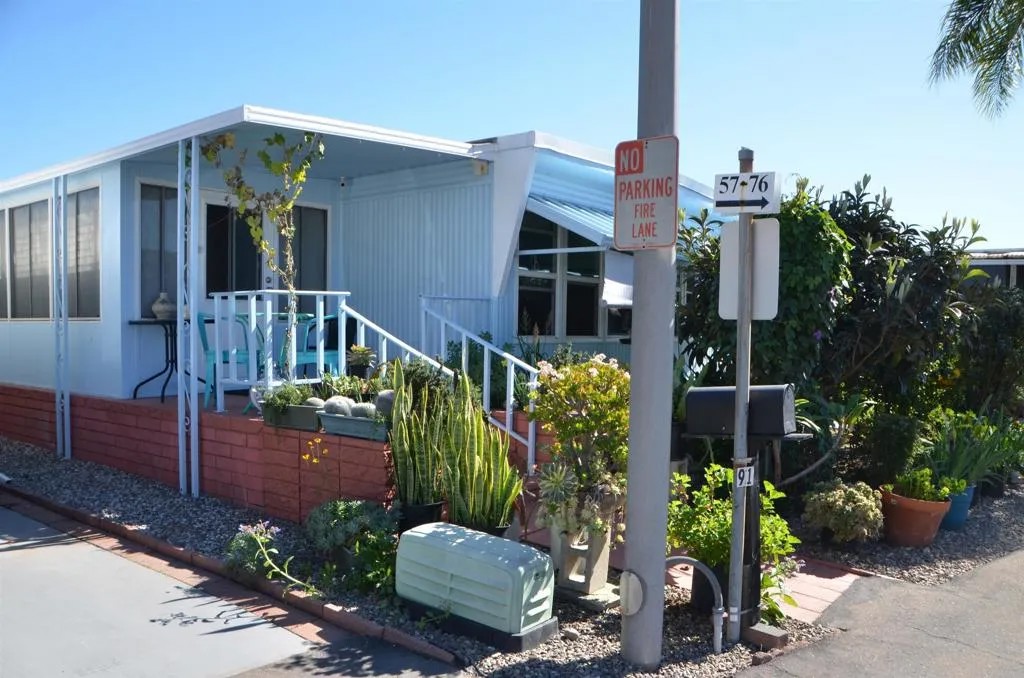 245 W Bobier Drive Spc 91