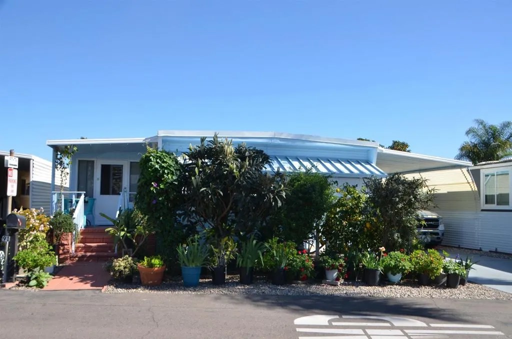 245 W Bobier Drive Spc 91