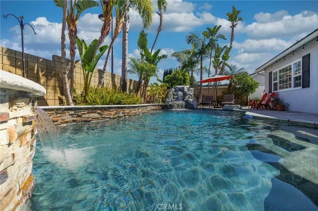 213 Louise Dr