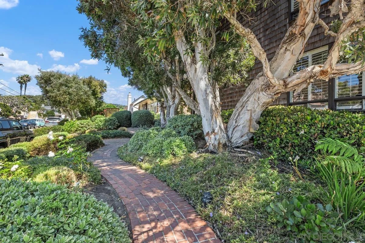 335 Fern Glen
