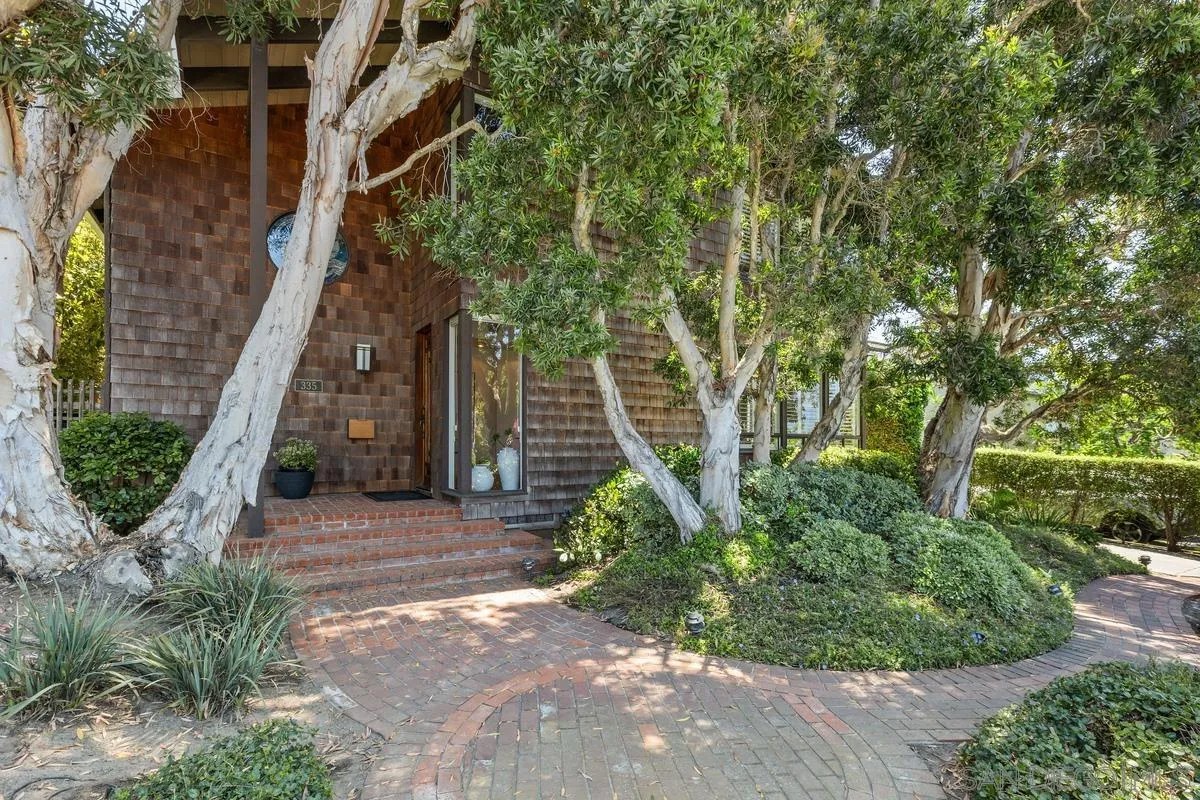 335 Fern Glen