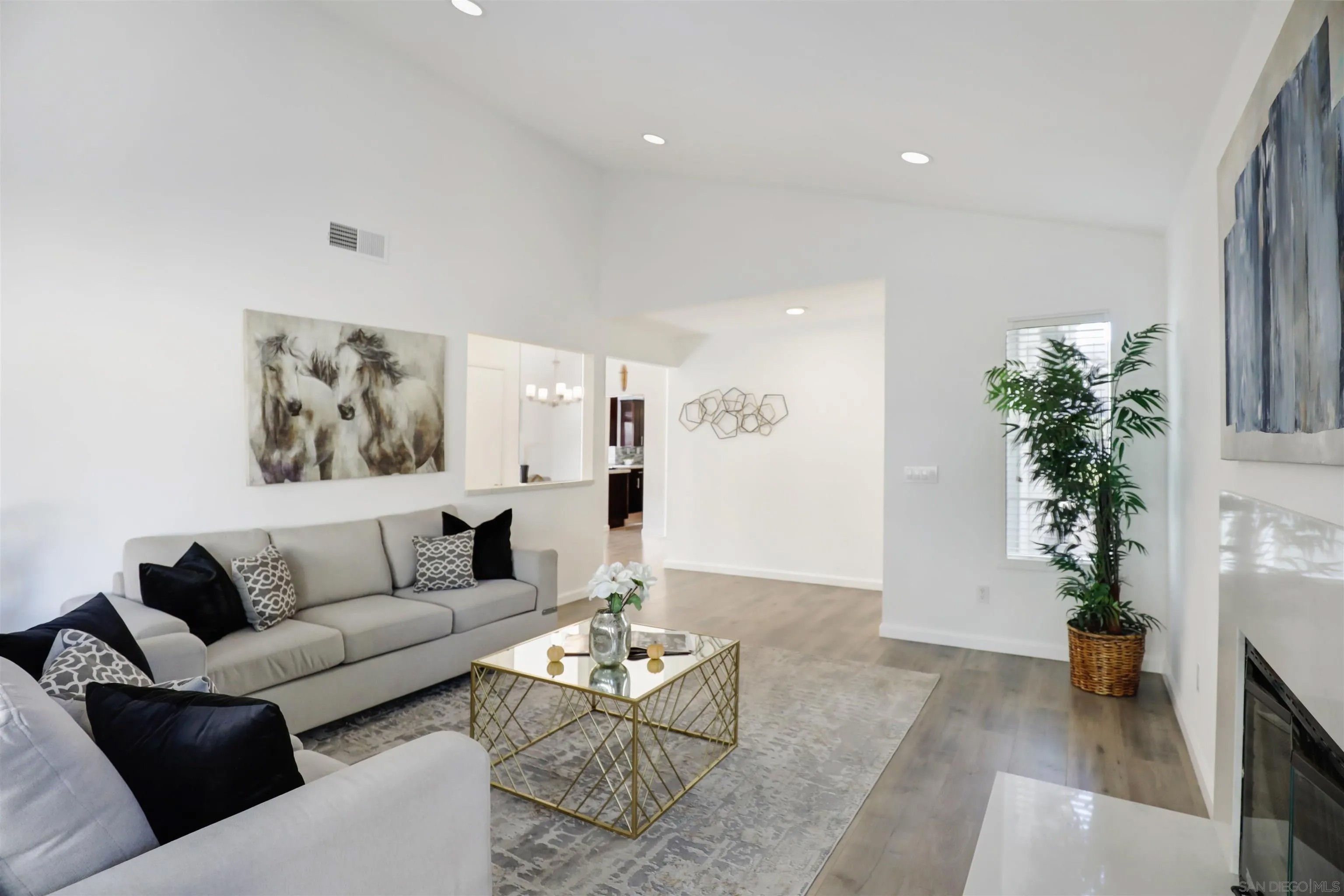 10366 Rancho Carmel Dr