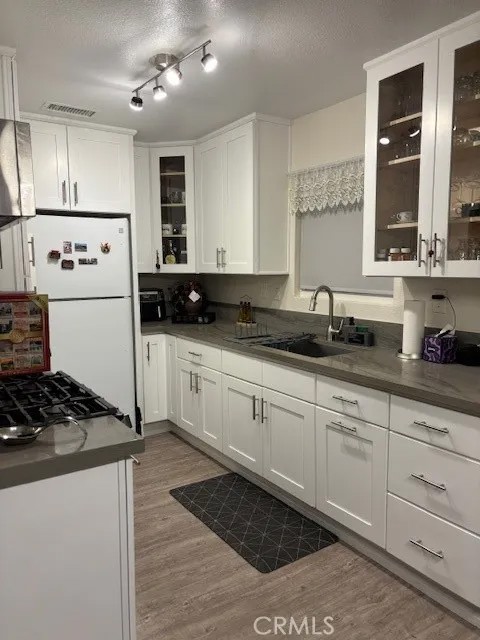 14551 Tupper 29
