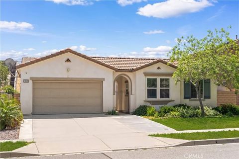 Photo of 18039 Lapis LN, San Bernardino, CA 92407 (MLS # CV26104031)