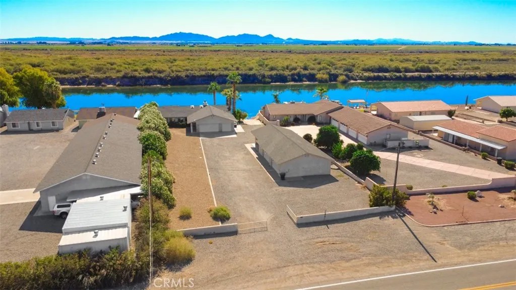 7449 Rio Vista
