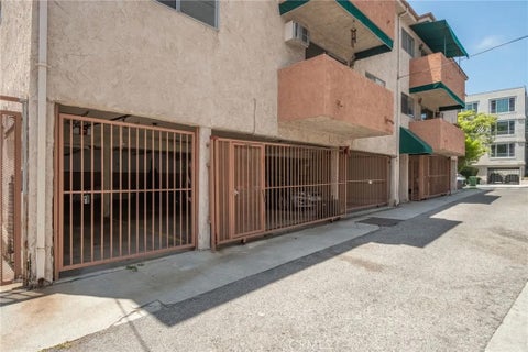 Tiny photo for 12030 Rochester #207 Avenue, Los Angeles, CA 90025 (MLS # SR26151949)