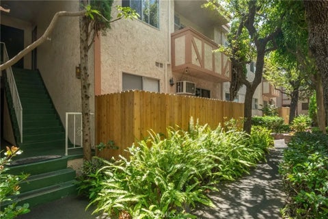 Tiny photo for 12030 Rochester #207 Avenue, Los Angeles, CA 90025 (MLS # SR26151949)