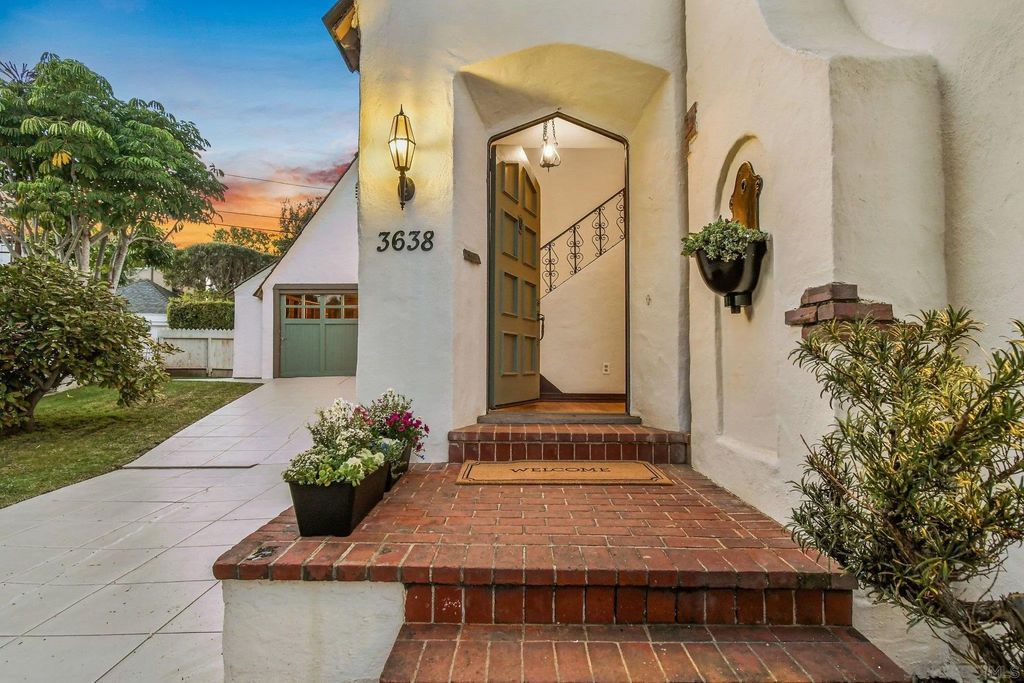 Photo of 3638 Plumosa Drive, San Diego, CA 92106 (MLS # 260002631)