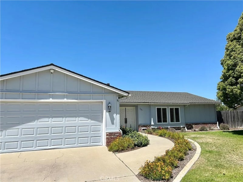 731 Foxenwood Drive