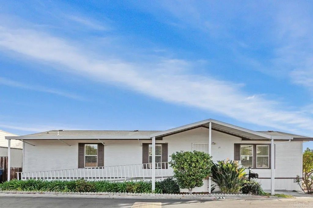 Photo of 1600 E Vista Way #21, Vista, CA 92084 (MLS # NDP2601852)