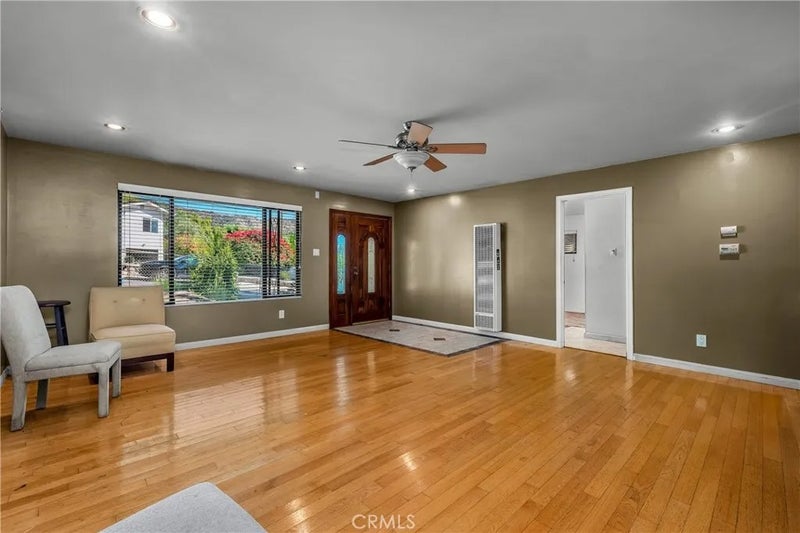 2326 Loy Lane