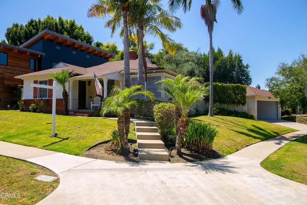 Photo of 7601 Flight Avenue, Los Angeles, CA 90045 (MLS # P1-25278)