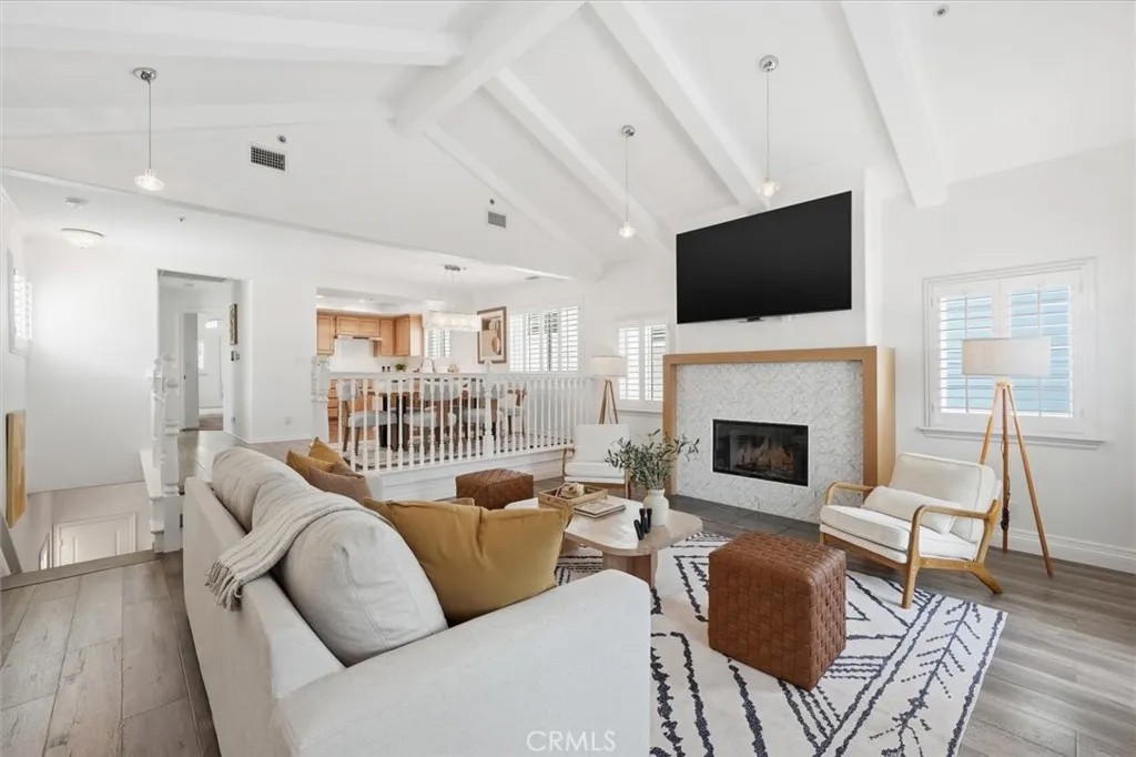 1715 morgan Lane