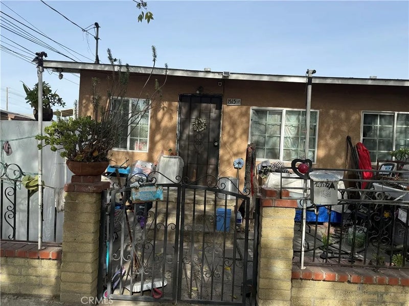1515 E Young
