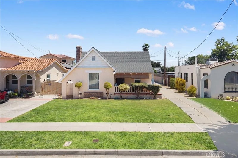 820 S 7th Street