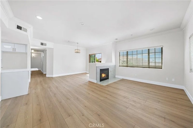 421 E Santa Anita 301