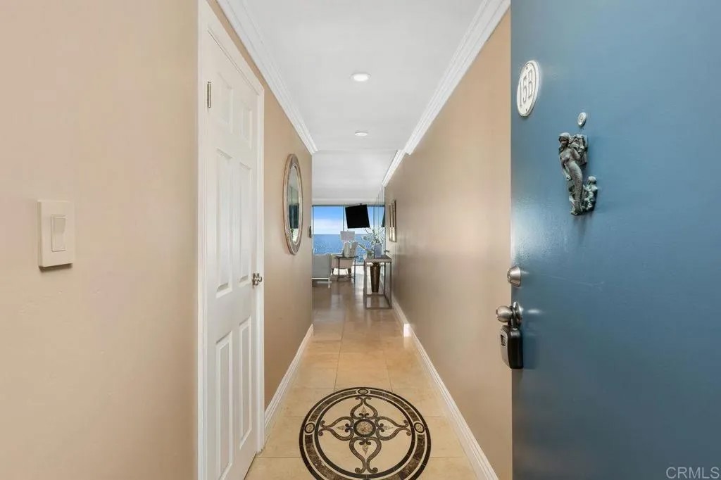 1200 Harbor North 15B