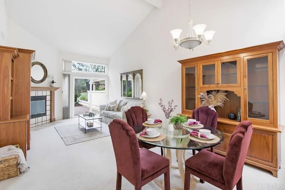 8925 Circle R View Lane