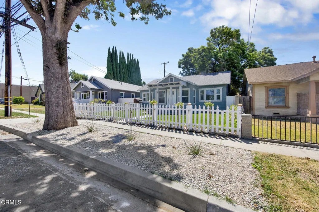 8312 Greenleaf Avenue