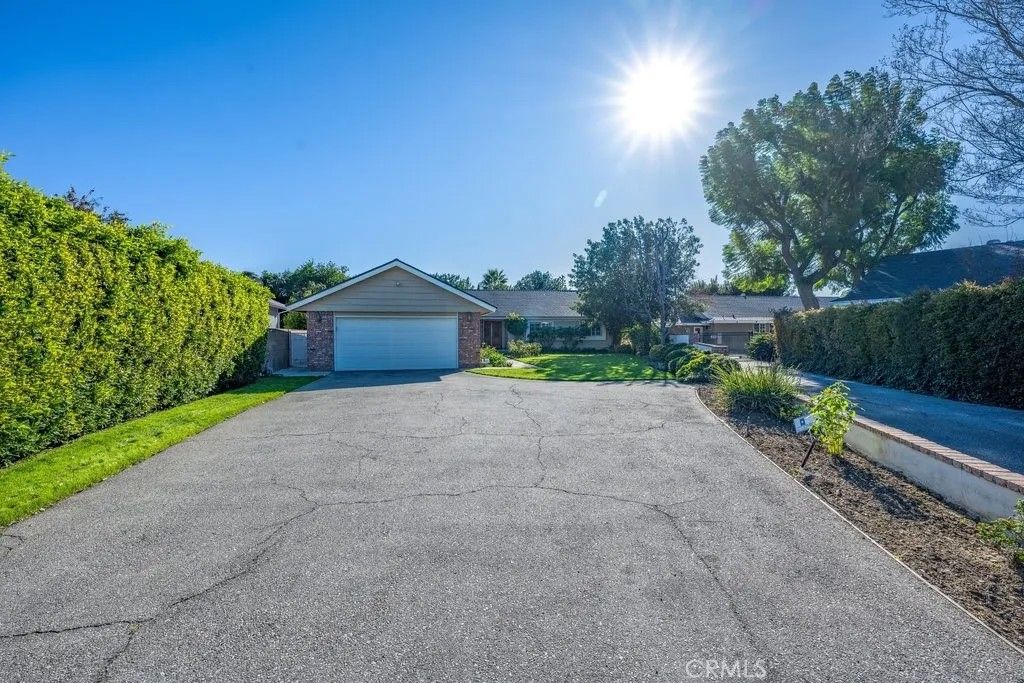 Photo of 9916 Bothwell, Northridge, CA 91324 (MLS # SR26006741)