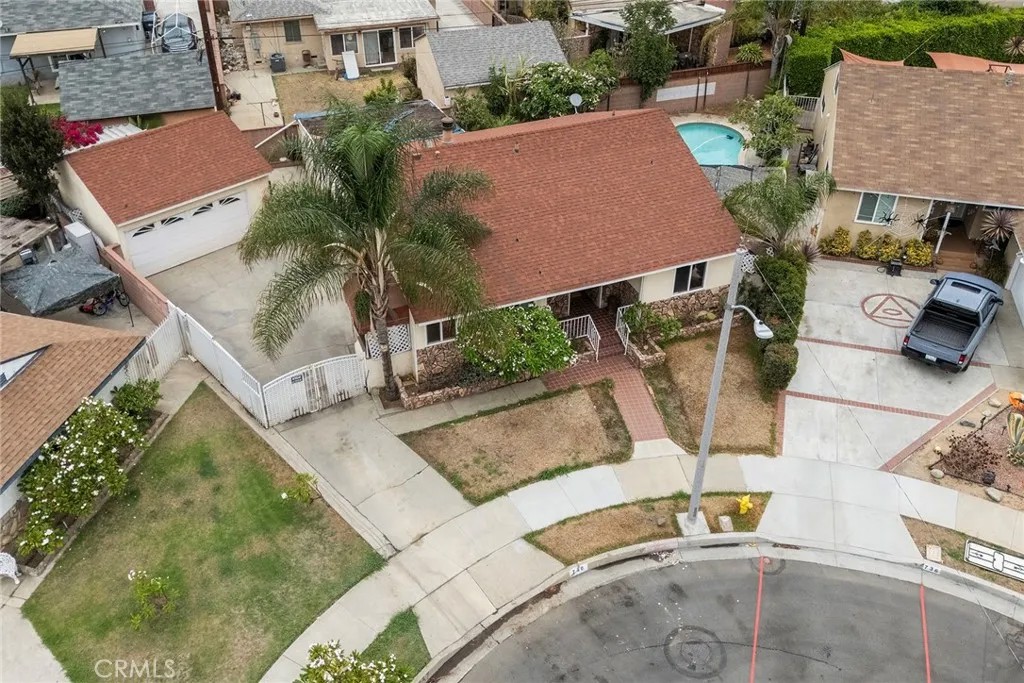 740 Albee