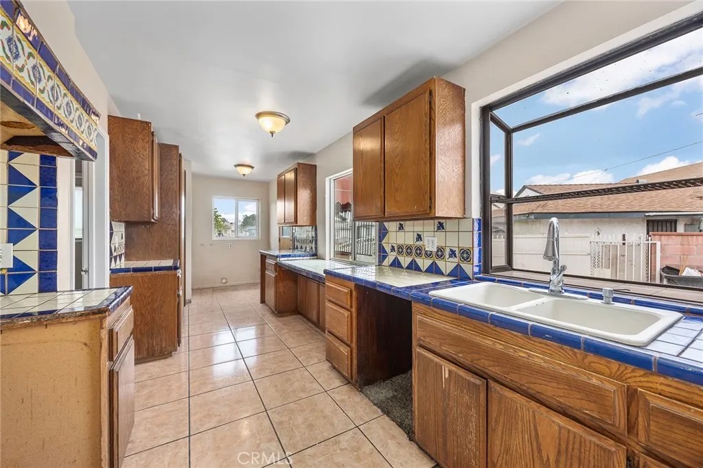 740 Albee