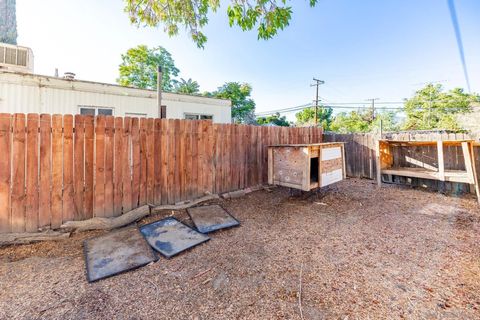 Tiny photo for 43978 C St, Hemet, CA 92544 (MLS # 250041304)
