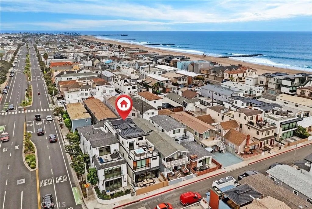 Photo of 128 39th, Newport Beach, CA 92663 (MLS # NP25278961)