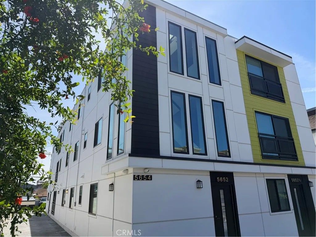 Photo of 5654 La Mirada Avenue, Los Angeles, CA 90038 (MLS # OC26072926)