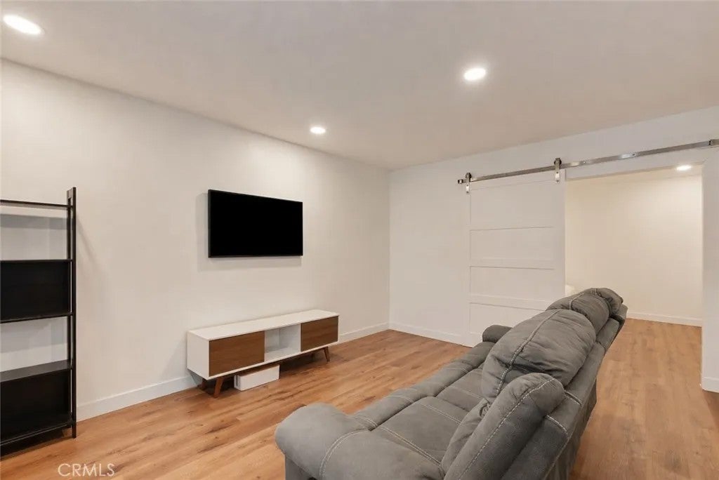 2900 Madison