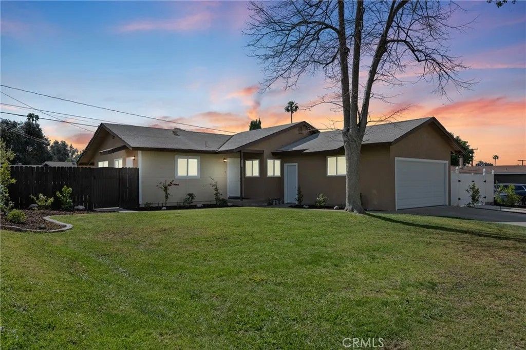 Photo of 2994 David St, Riverside, CA 92506 (MLS # CV26025012)