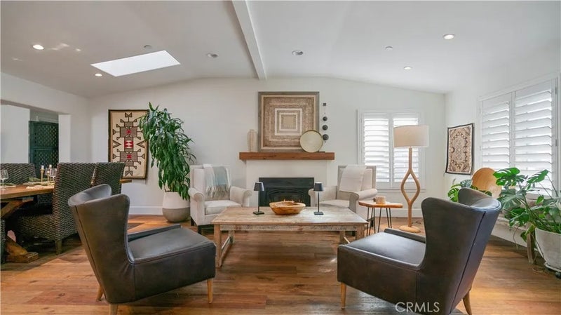 169 W Avenida Junipero