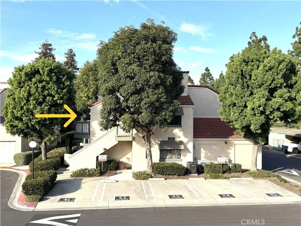 Photo of 3515 W Stonepine Ln #D, Anaheim, CA 92804 (MLS # OC26028874)