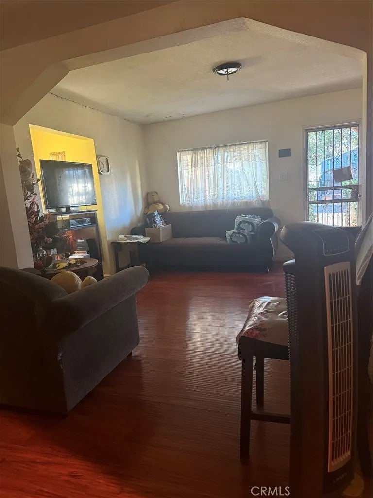 4310 Triggs