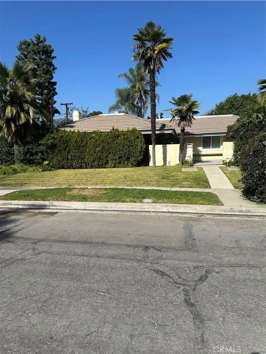 Photo of 1669 N San Antonio Ave, Upland, CA 91784 (MLS # CV26087966)