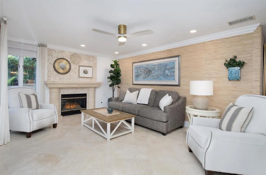 10737 Birch Bluff Ave