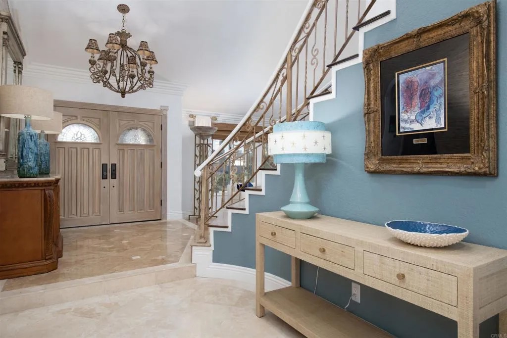 10737 Birch Bluff Ave