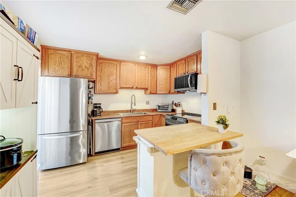 7301 Lennox Avenue D13