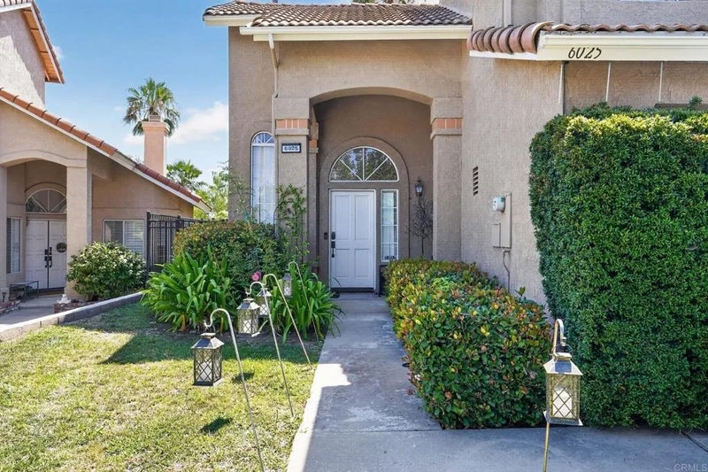 6025 E Hackamore Lane