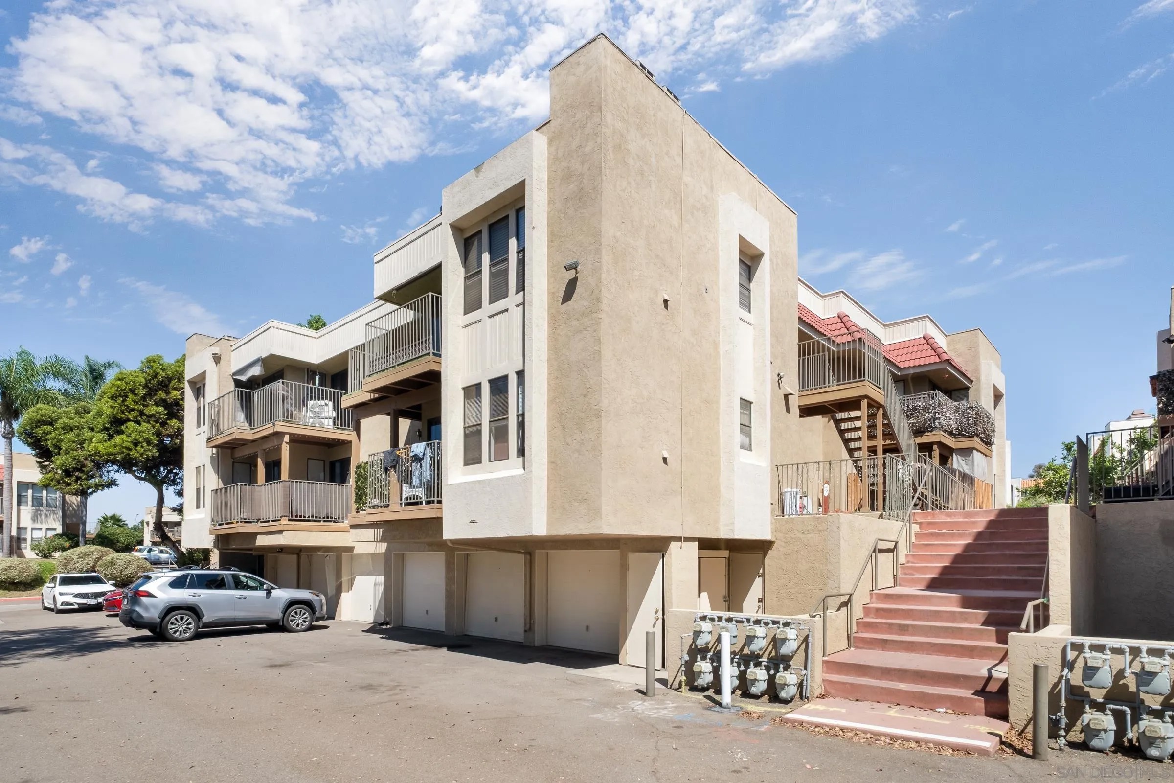 1824 Via Las Palmas 14