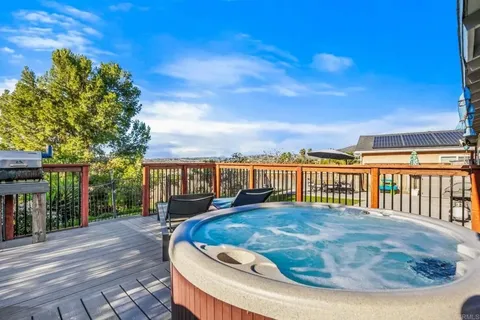 166 Lakeview Avenue, Spring Valley, CA 91977 - #: PTP2600594