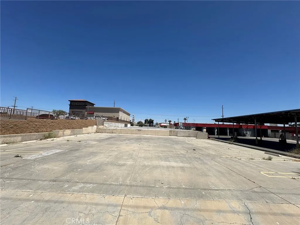 17153 Bear Valley