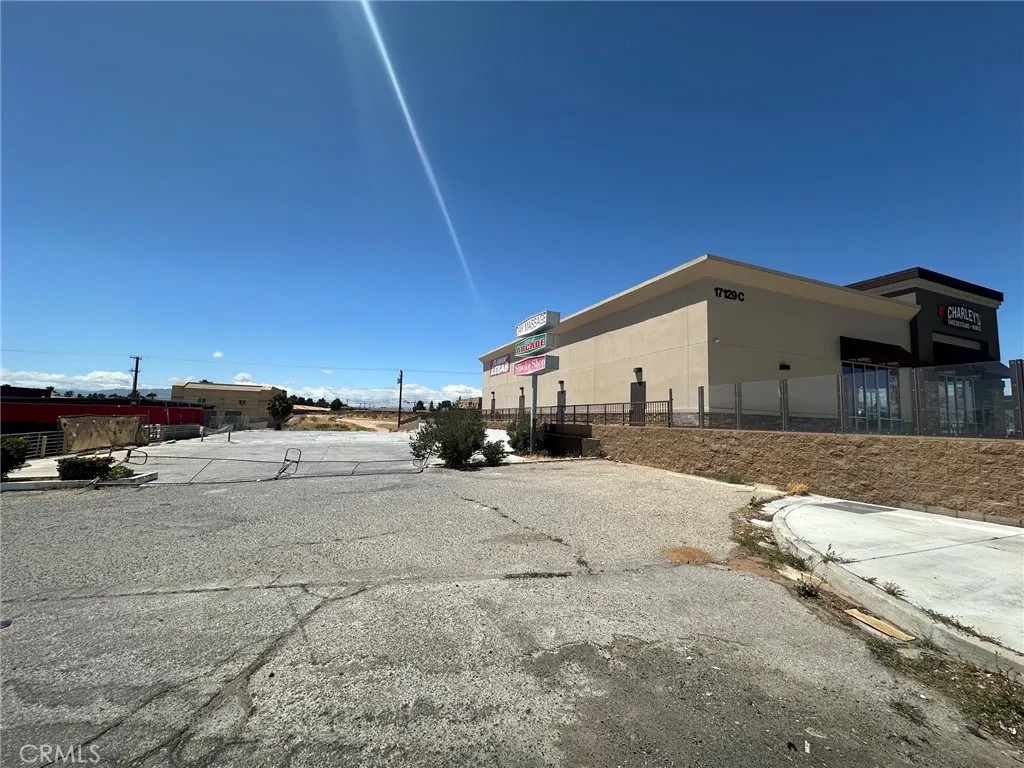 17153 Bear Valley