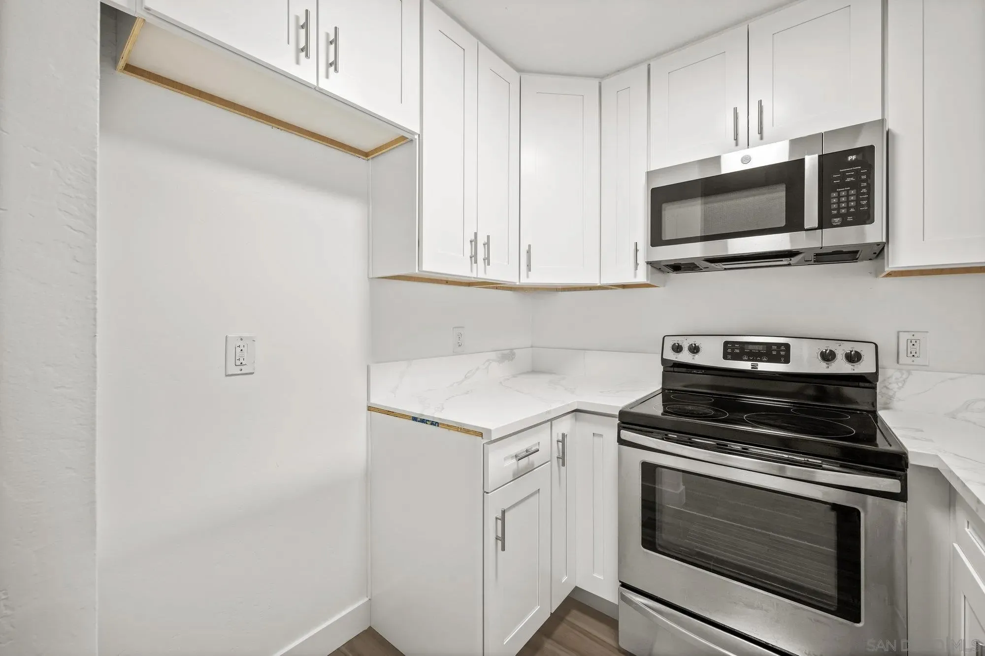 San Diego, California 92117, United States, ,1 BathroomBathrooms,Residential,Active,212347