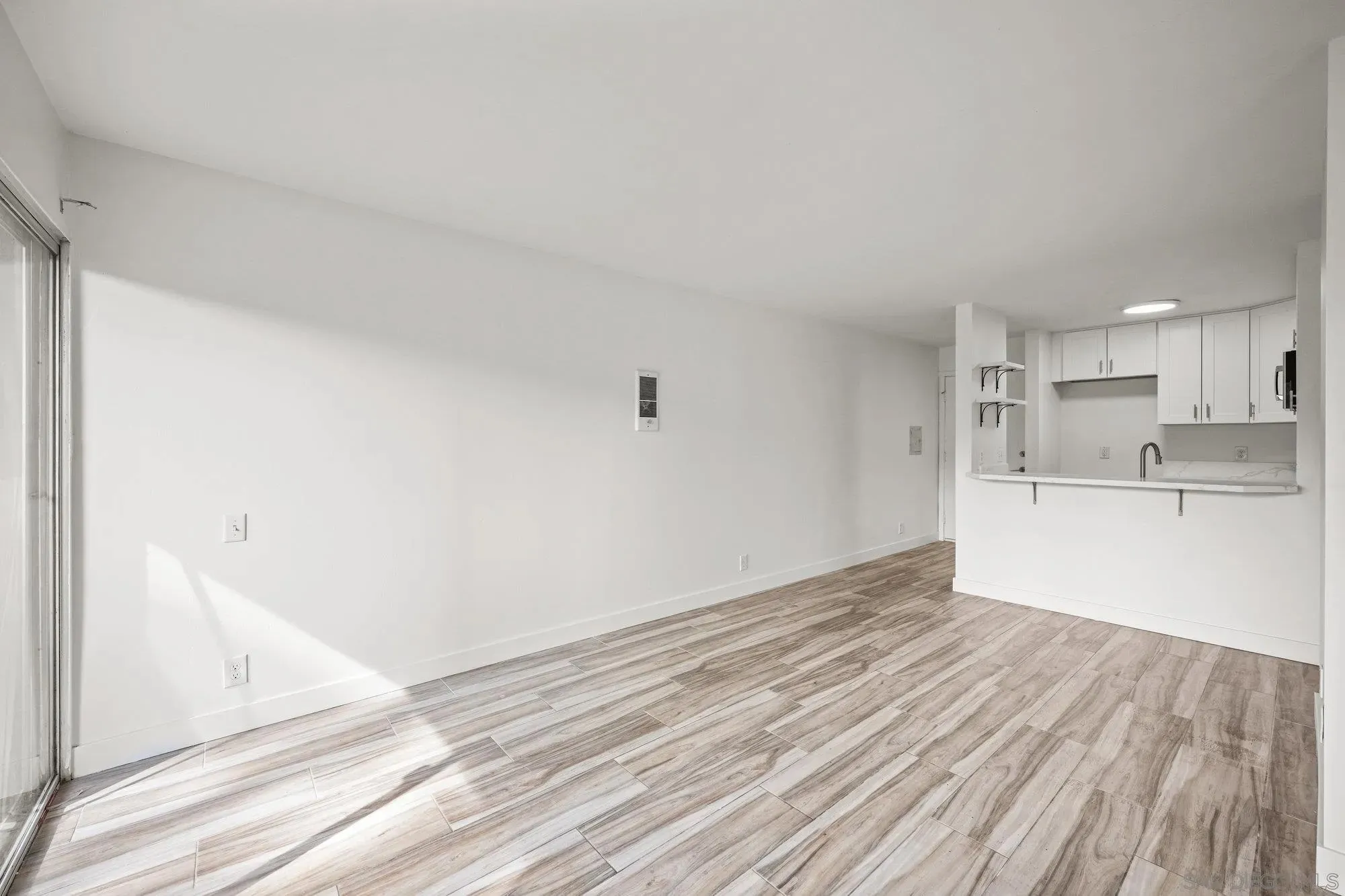 San Diego, California 92117, United States, ,1 BathroomBathrooms,Residential,Active,212347